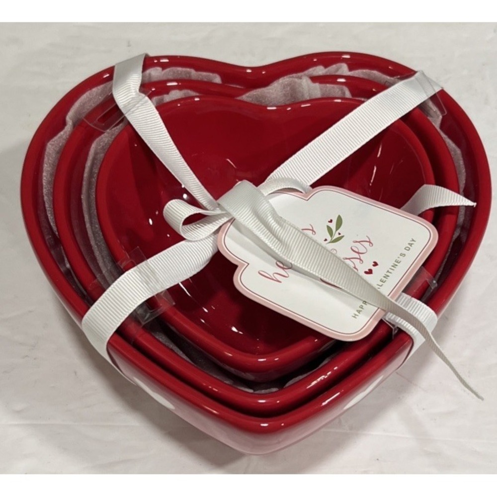 New TERRAMOTO CERAMIC Love VALENTINE'S‎ DAY Red & White Heart 3 NESTING BOWLS